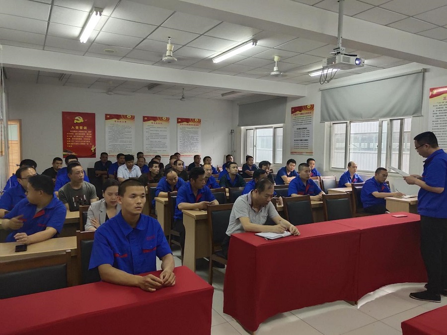 欧宝网页版登录入口_欧宝（中国）召开贺增涛同志事迹报告会